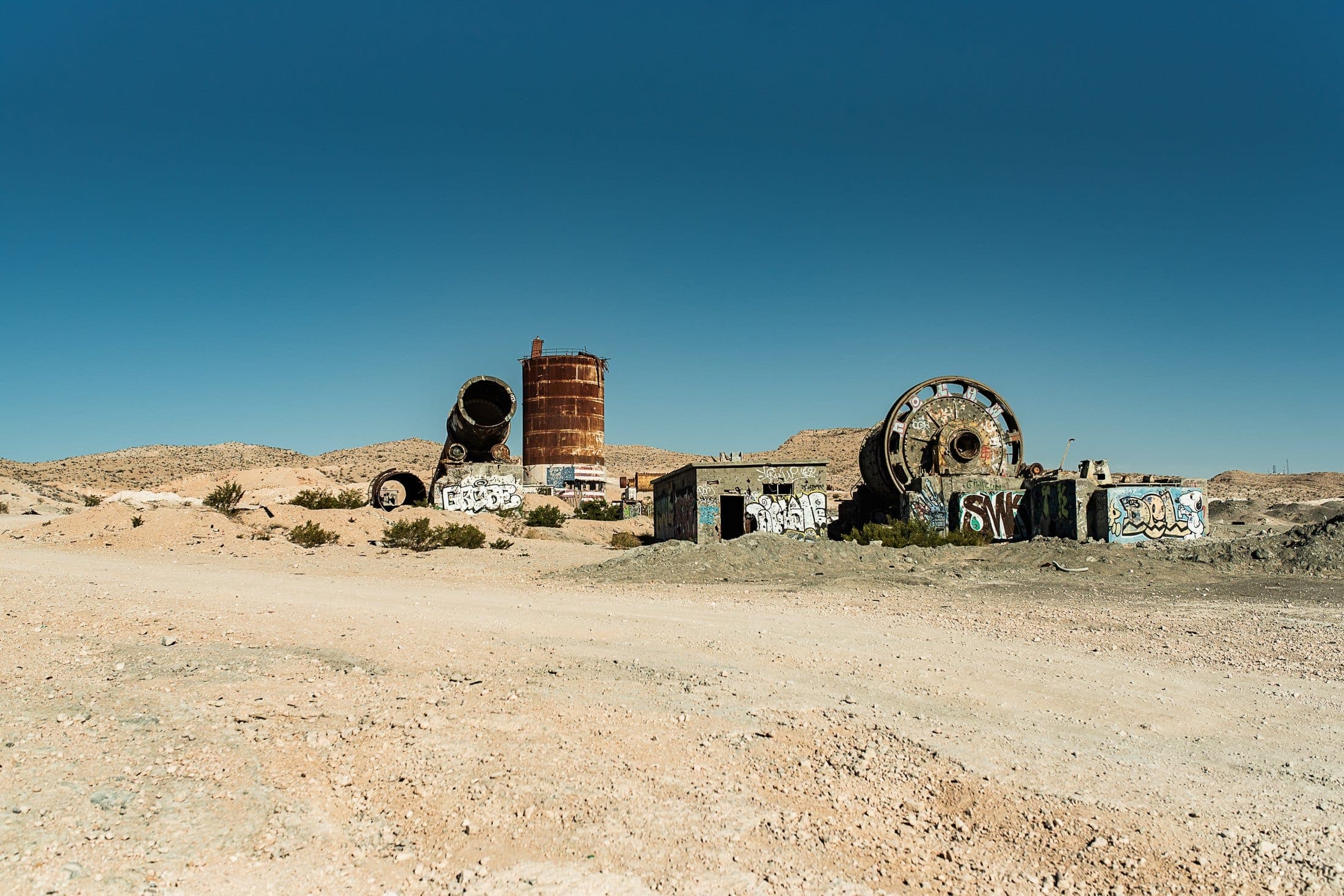 A Barrels Up scenario site — an abandoned cement factory in the Nevada desert.